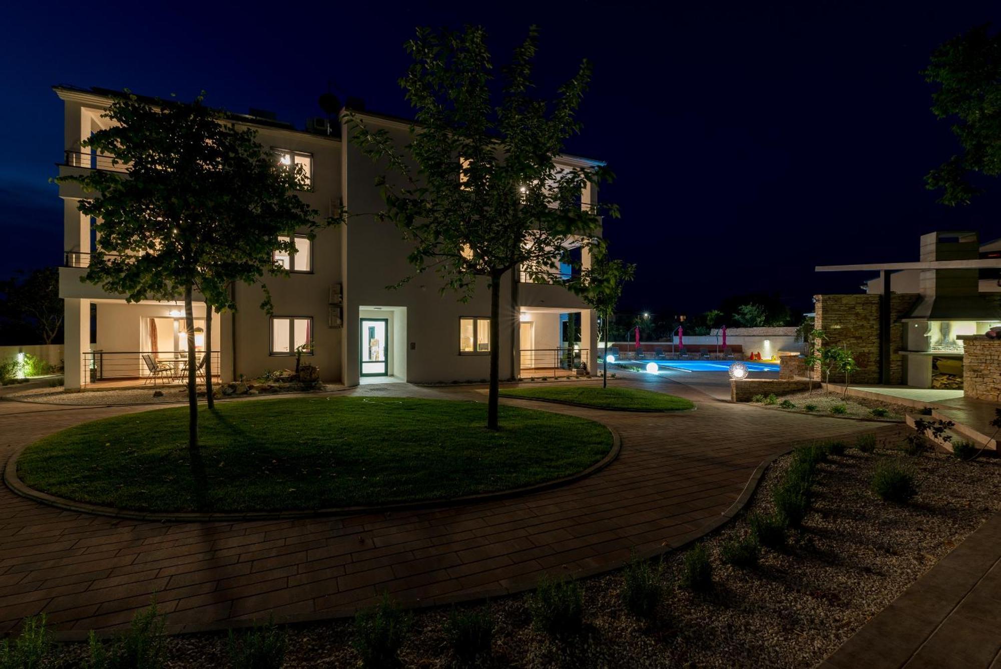 Villa Anja 2Nd Floor Peroj Exteriör bild