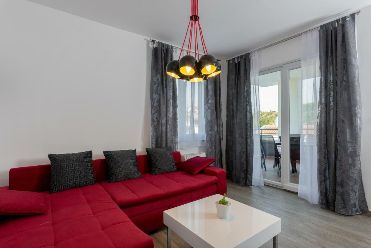 Villa Anja 2Nd Floor Peroj Exteriör bild